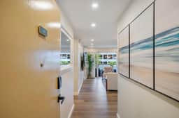 Walking Distance to Beach! 3Bed 2Bath AC, Parking - Image 2
