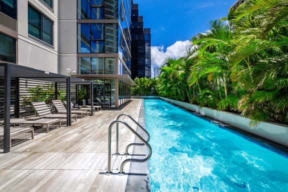 Modern 2BR at Sky Ala Moana w/City & Mtn Views &AC - Image 1