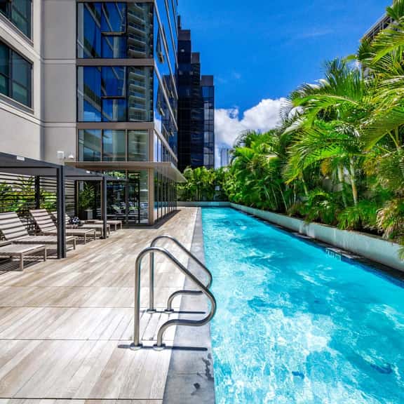 Modern 2BR at Sky Ala Moana w/City & Mtn Views &AC - Image 1