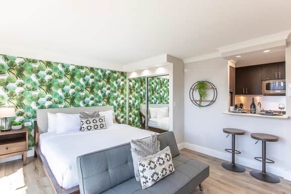 Partial Ocean King Studio w/ Kitchenette, AC &Pool - Image 2
