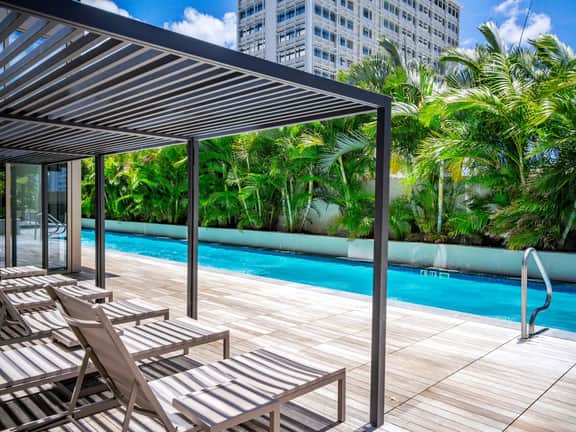 Modern 2BR at Sky Ala Moana w/City & Mtn Views &AC - Image 2
