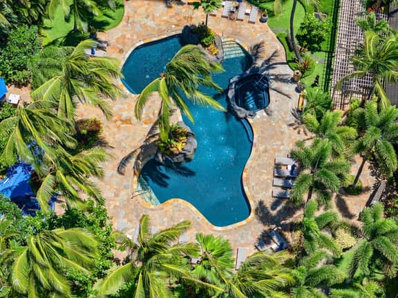 Waikiki 2BR | 2 Kings, Parking, Lanai & Ocean View - Image 4